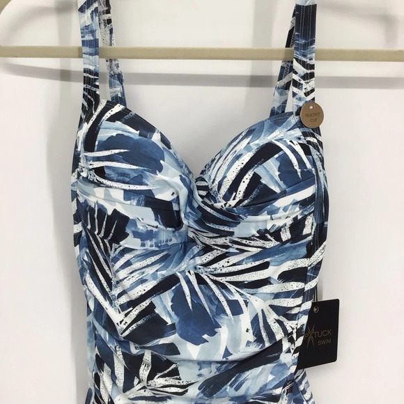 Nip Tuck Women’s One Piece Blue Floral Palms Slimming Swimsuit NWT Size 6 - Picture 3 of 10